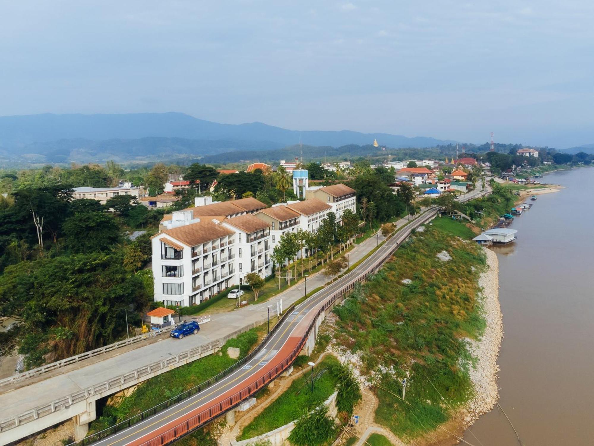 Fortune Riverview Hotel Чианг Кхонг Экстерьер фото